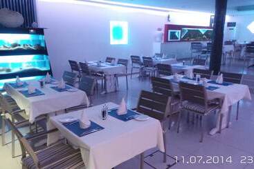 Neptune Hotel Apartments Paphos