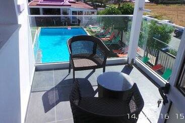 Neptune Hotel Apartments Paphos