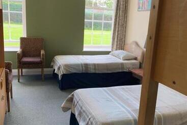 هاستل Jersey Accommodation And Activity Centre