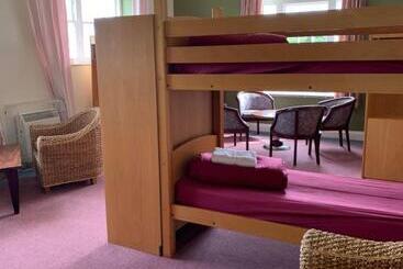 هاستل Jersey Accommodation And Activity Centre