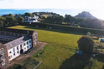 هاستل Jersey Accommodation And Activity Centre