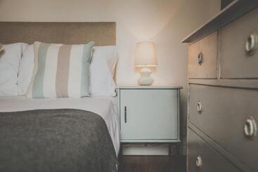 Antique House B&b