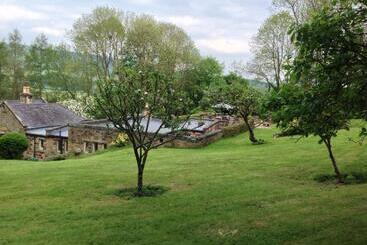 تختخواب و صبحانه Gardeners Cottage B And B
