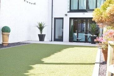 تختخواب و صبحانه Pier39portrush Adult Only