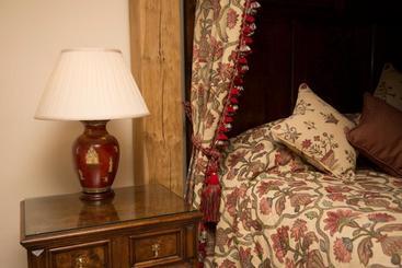 تختخواب و صبحانه The Town House Ludlow