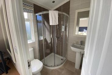 Croyde Bay Hotel Or Self Catering