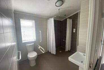 Croyde Bay Hotel Or Self Catering