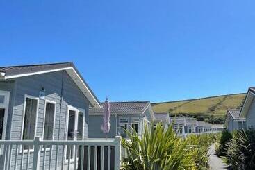 Croyde Bay Hotel Or Self Catering