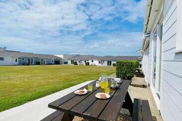 Croyde Bay Hotel Or Self Catering