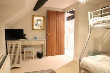 Gratton Grange Farm B&b
