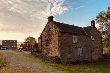 Gratton Grange Farm B&b