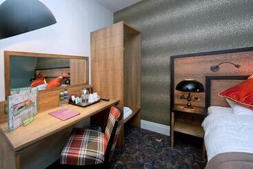 هتل The Saltoun Inn