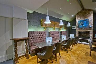 هتل The Saltoun Inn