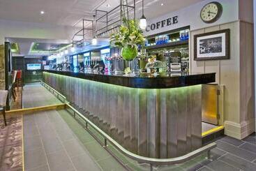 هتل The Saltoun Inn
