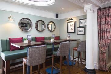 هتل The Townhouse