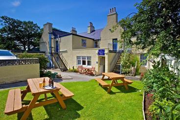 هتل West End Guest House
