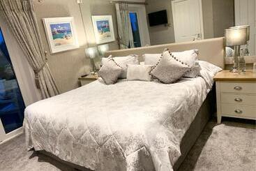 Ayrs And Graces   Luxury Bed And Breakfast