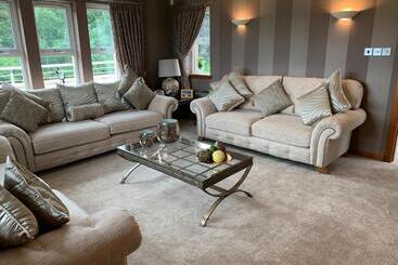 Ayrs And Graces   Luxury Bed And Breakfast