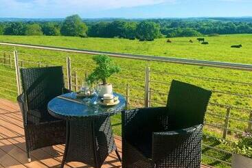 Ayrs And Graces   Luxury Bed And Breakfast