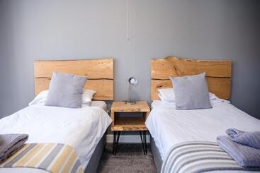 Mullions 51 B&b