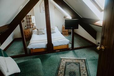 تختخواب و صبحانه Toghill House Farm