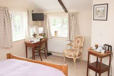 Blackwater Cottage B&b