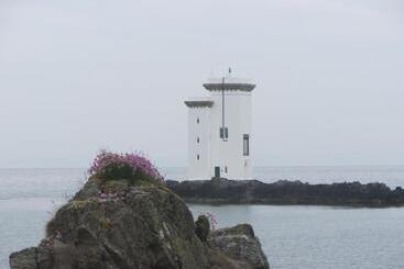 هتل The Islay
