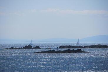 هتل The Islay