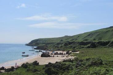 هتل The Islay