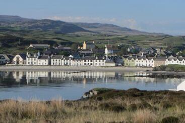 هتل The Islay