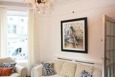 旅馆 Portrush Townhouse