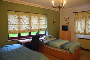 The Farmhouse B&b