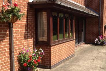 The Farmhouse B&b