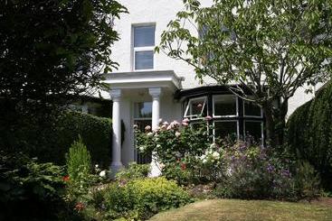 צימר The Swallows B And B