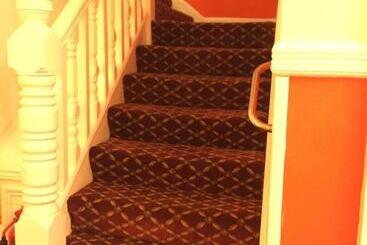 Welbeck Hotel   Close To Beach, Train Station & Southend Airport