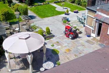 住宿加早餐  Acorn Guest House In Hull