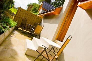 تختخواب و صبحانه Courtyard Mews Armagh City