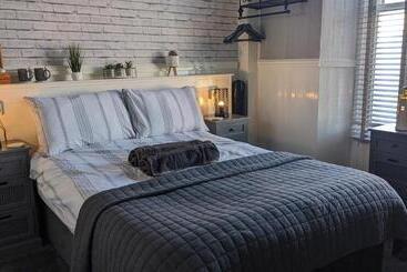 ベッドアンドブレックファースト Croyland Guest House