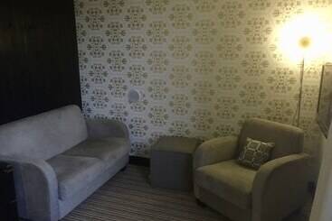 تختخواب و صبحانه Greenbank Lodge Llangollen