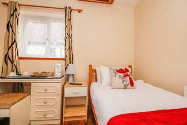 تختخواب و صبحانه Harris Guest Accommodation