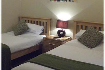 تختخواب و صبحانه Orchard Cottage