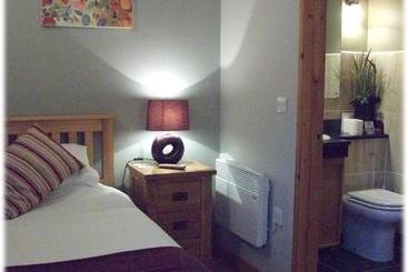 تختخواب و صبحانه Orchard Cottage