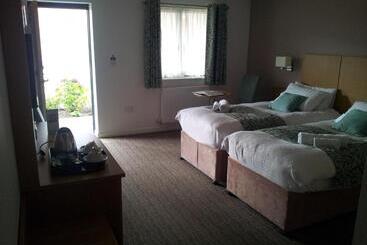 Deangate Motel