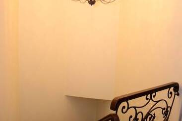 هاستل Guest House Batumi Globus