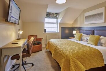 هتل Full Moon Inn Rudge