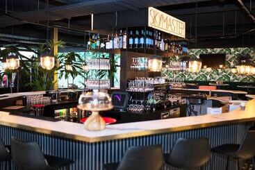 هتل Ibis Styles Amsterdam Airport