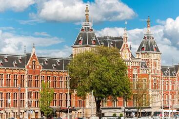 هتل Ibis Styles Amsterdam Airport