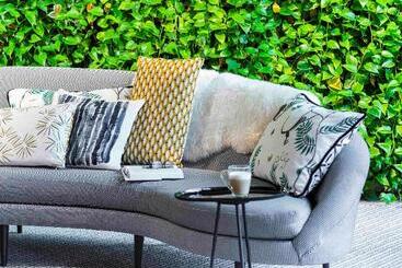 هتل Ibis Styles Amsterdam Airport