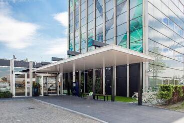 هتل Ibis Styles Amsterdam Airport