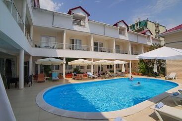 هتل Kobuleti Beach Club